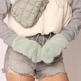 FURRY GLOVES