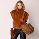 FURRY GLOVES